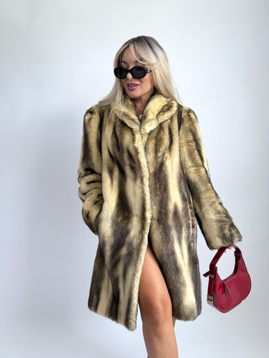 Vintage Blonde & Brown Faux Fur Winter Coat – Medium/Large Fit