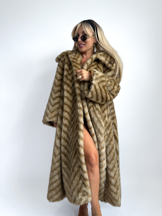 Vintage Chevron Faux Fur Maxi Coat in Blonde - Oversize Heavyweight Winter Coat in M-L
