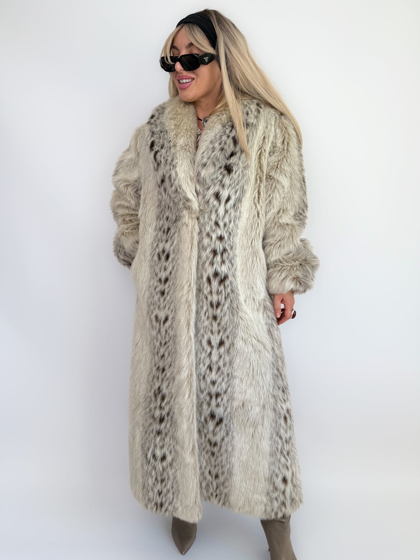 Snow Leopard Faux Fur Full-Length Vintage Coat S-M