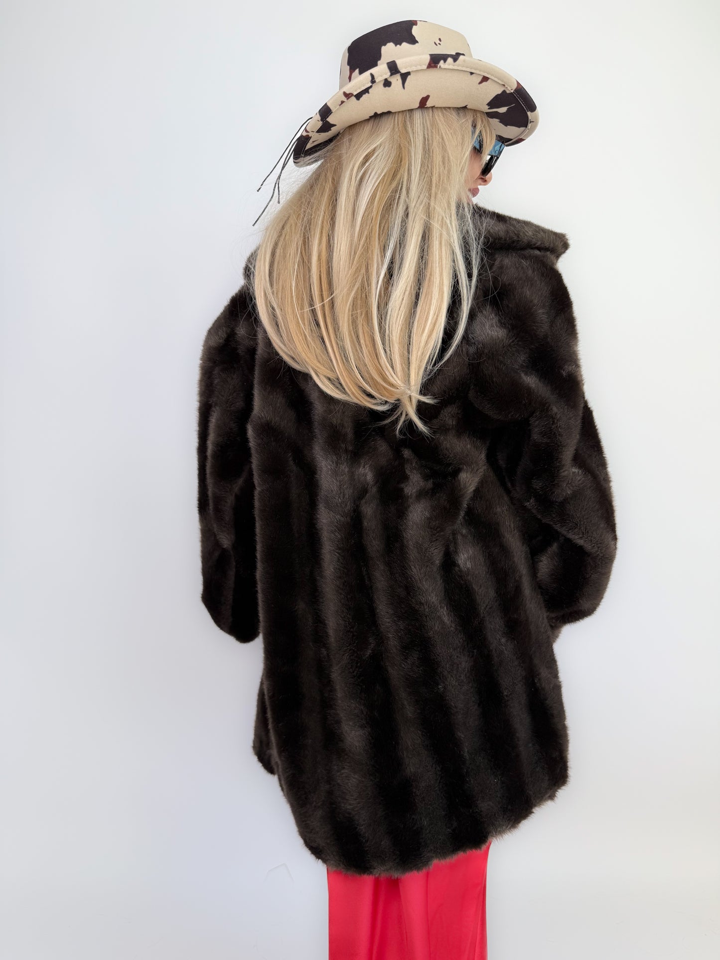 Chocolate Brown Faux Fur Vintage Coat – Short Plush 80s Glam S-M